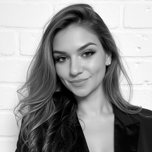 Anna Larracuente